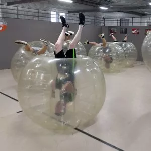 buborékfoci legénybúcsú program ötlet csapatépítés